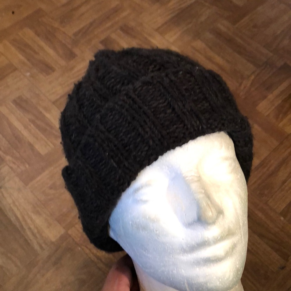 Simple skully hat - Picture 5 of 5